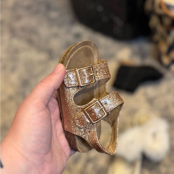 Cat & Jack Gold Sandals with Adjustable Straps - Picture 2 of 5